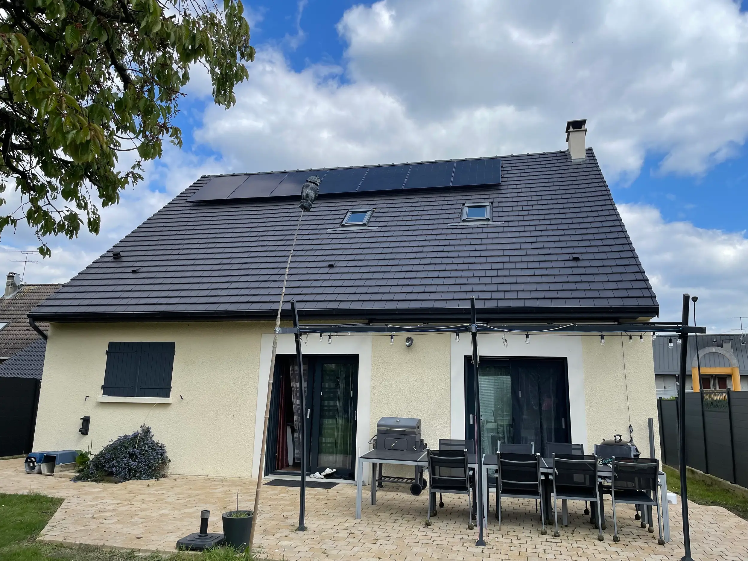 Pose de panneaux solaires photovoltaïques en Finistère