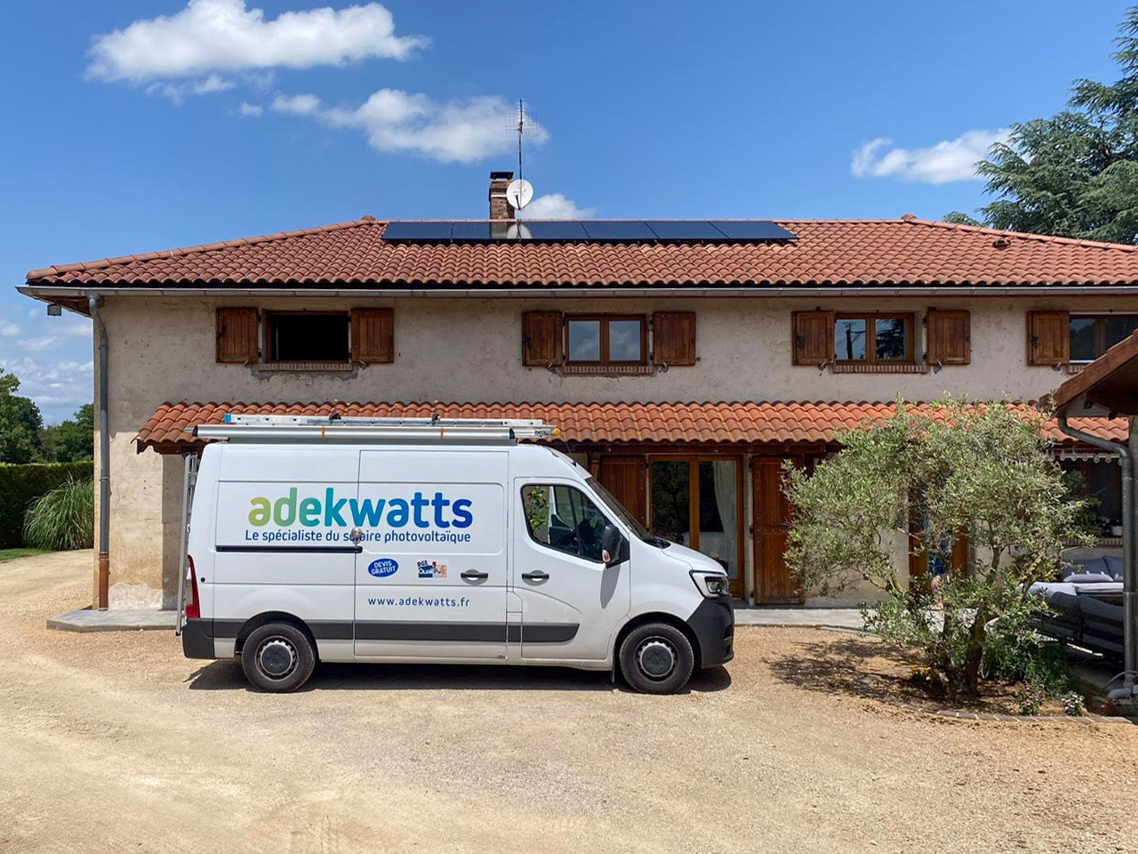 Pose de panneaux solaires photovoltaïques en Finistère